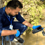 Laboratorio-aguas-residuales-en-medellin-740x600 (1)